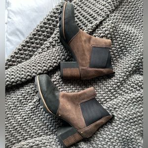 SOREL Addington pull-on Chelsea boot with block heel